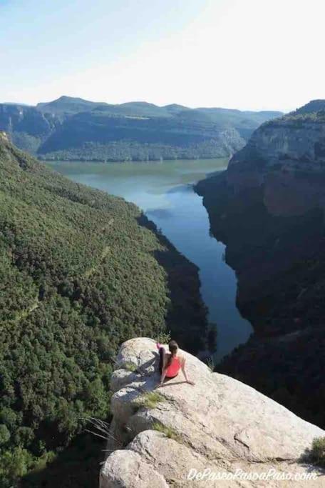 Tavertet Un Poble Precios Bagian luar foto